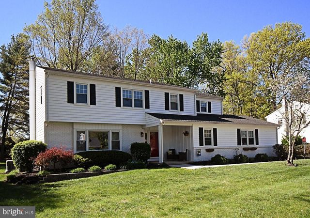 1608 S CRESCENT BLVD, Yardley, PA 19067