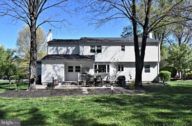 1608 S CRESCENT BLVD, Yardley, PA 19067
