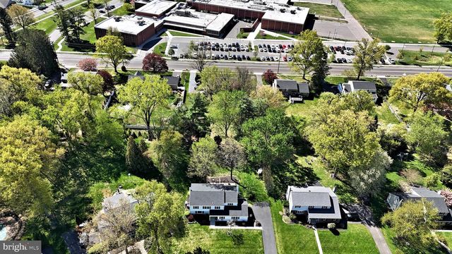 1608 S CRESCENT BLVD, Yardley, PA 19067