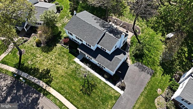 1608 S CRESCENT BLVD, Yardley, PA 19067