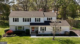 1608 S CRESCENT BLVD, Yardley, PA 19067