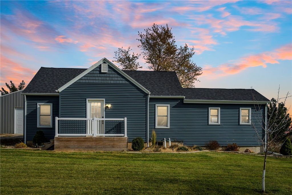 6552 28th Avenue, Shellsburg, IA 52332