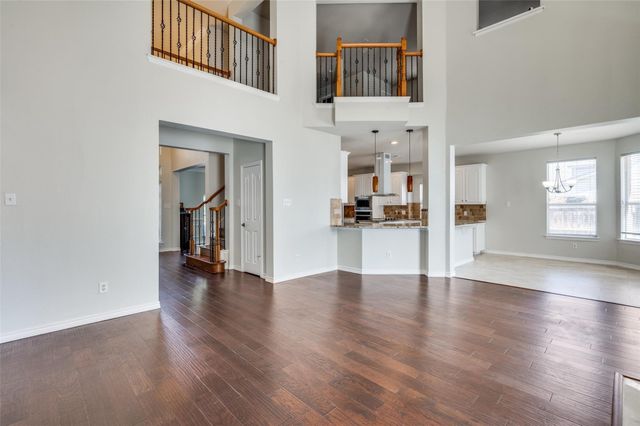 6433 Fianna Hills Drive, Fort Worth, TX 76132