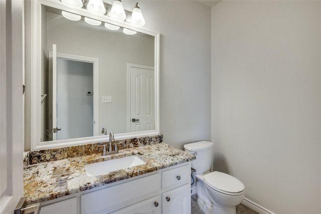 6433 Fianna Hills Drive, Fort Worth, TX 76132