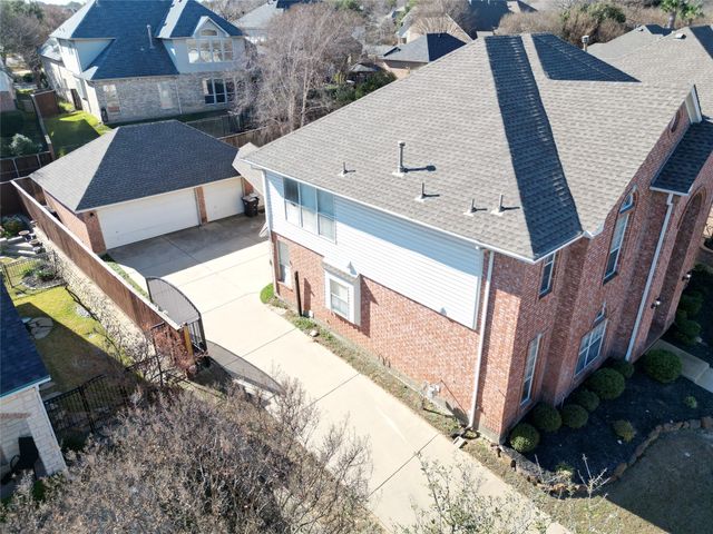 6433 Fianna Hills Drive, Fort Worth, TX 76132