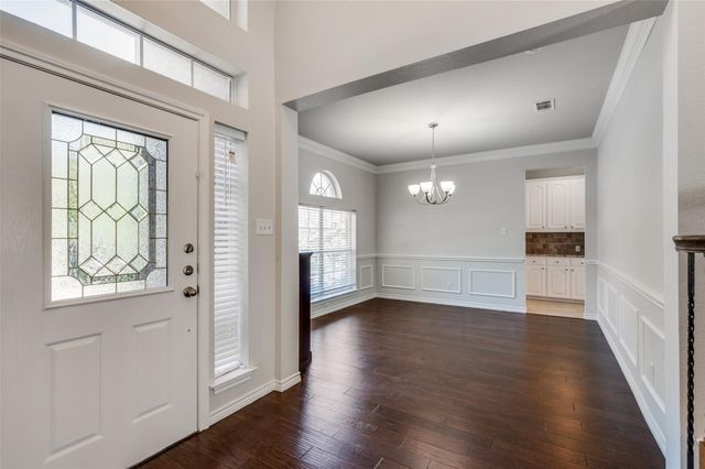 6433 Fianna Hills Drive, Fort Worth, TX 76132