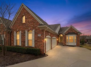 2747 Castlemartin Court, Oakland Twp, MI 48306