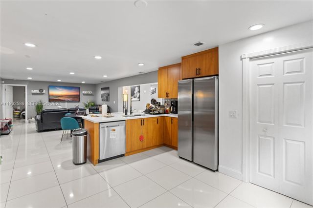 1752 S Anhinga Ln, Homestead, FL 33035