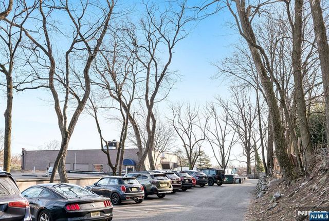 576-580 Maple Avenue, Ridgewood, NJ 07450