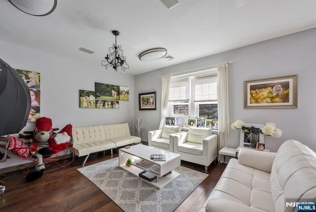 576-580 Maple Avenue, Ridgewood, NJ 07450