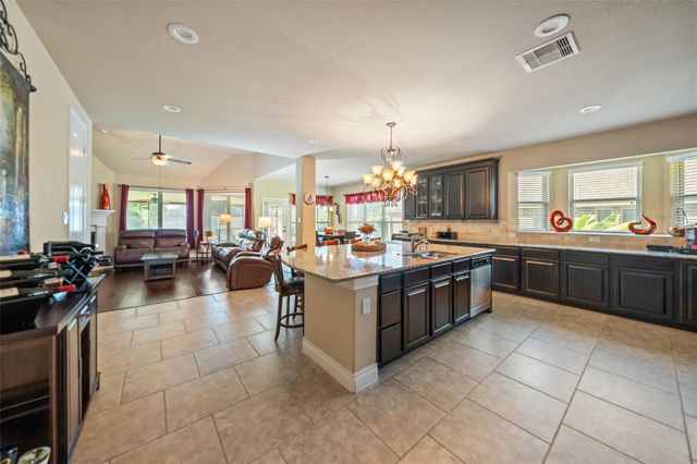 31 Camden Oaks Lane Lane, Montgomery, TX 77356