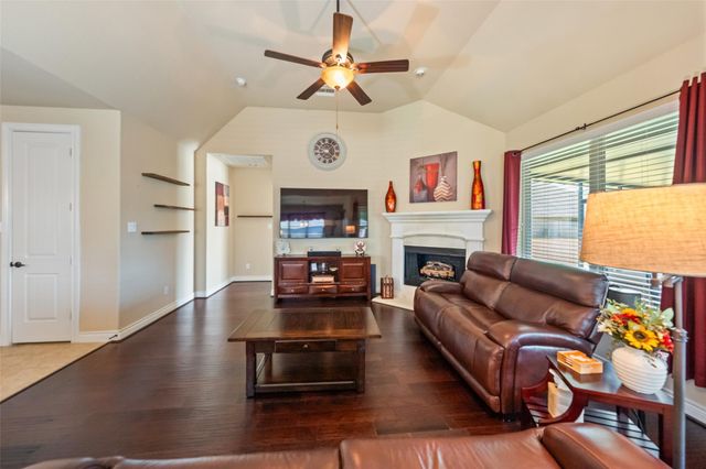 31 Camden Oaks Lane Lane, Montgomery, TX 77356