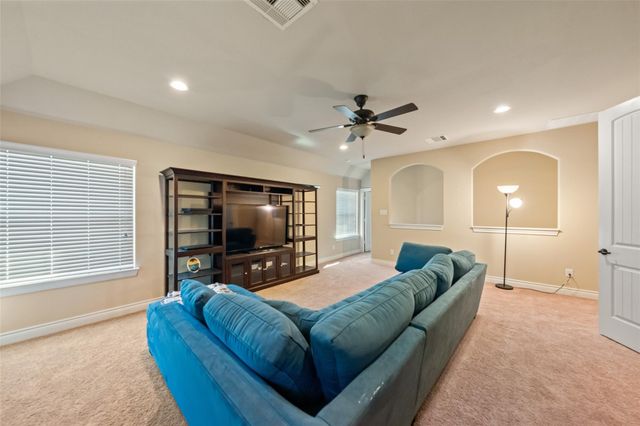 31 Camden Oaks Lane Lane, Montgomery, TX 77356
