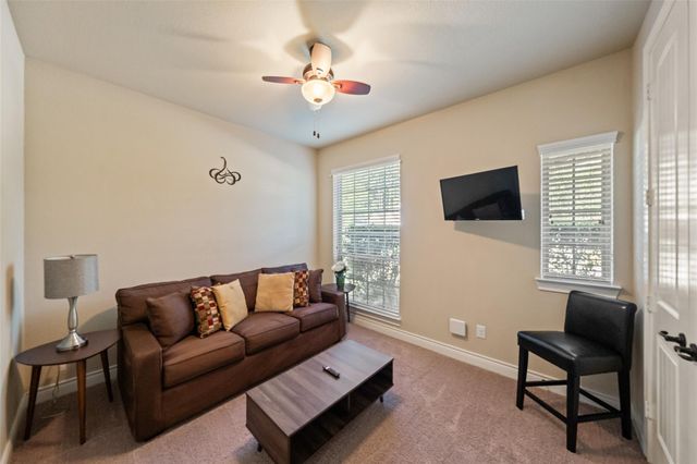 31 Camden Oaks Lane Lane, Montgomery, TX 77356