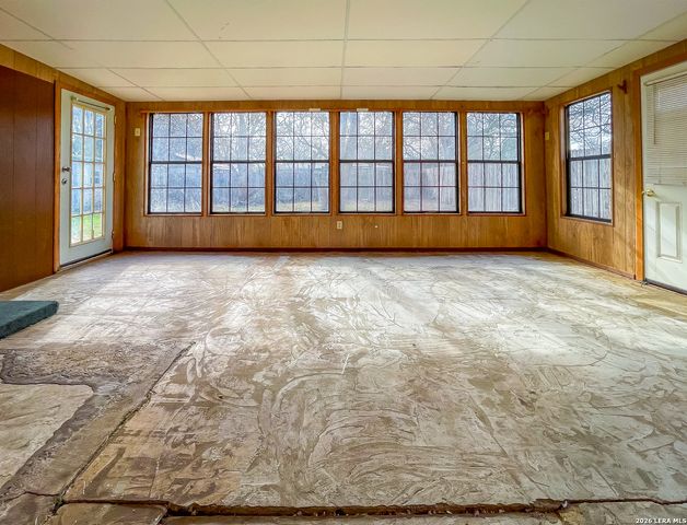 1512 E Bowie, Beeville, TX 78102