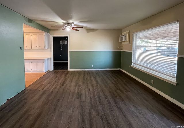 1512 E Bowie, Beeville, TX 78102