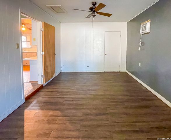 1512 E Bowie, Beeville, TX 78102