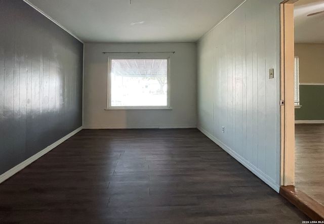 1512 E Bowie, Beeville, TX 78102