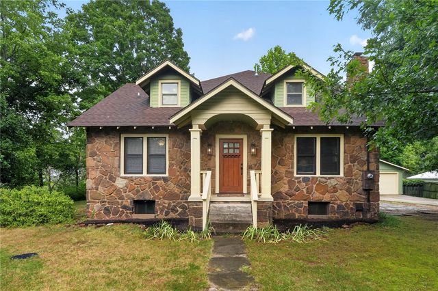 846 Mission Boulevard, Fayetteville, AR 72701