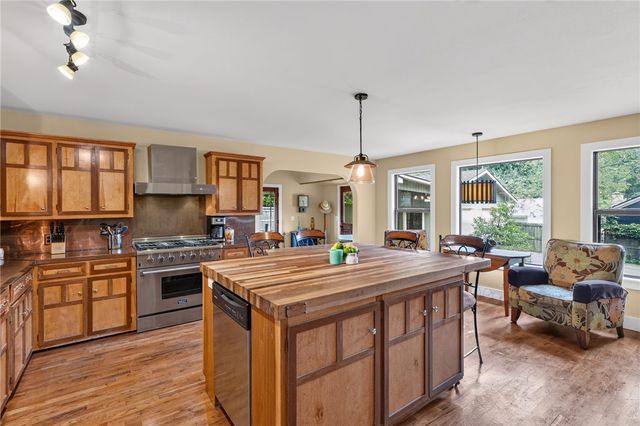 846 Mission Boulevard, Fayetteville, AR 72701