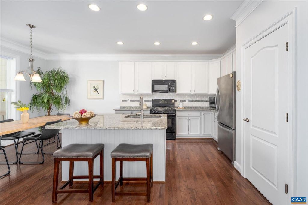 Image 13 of property listing at 171 COTTAGE CT, Zion Crossroads, VA 22942