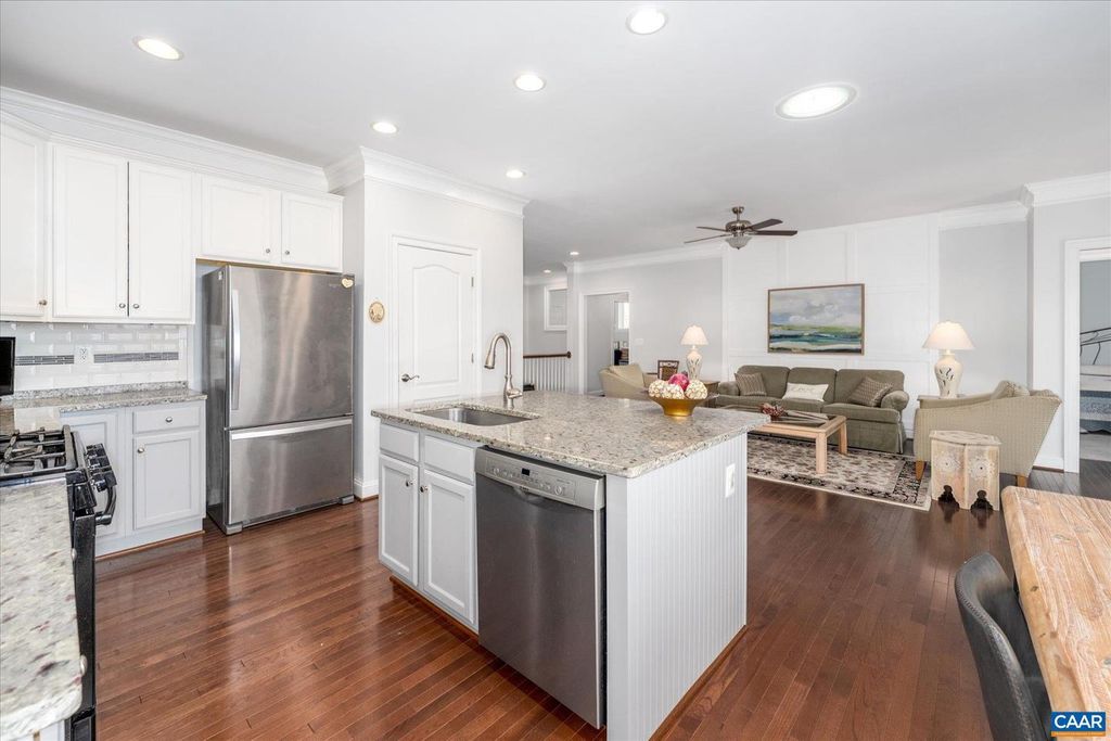 Image 15 of property listing at 171 COTTAGE CT, Zion Crossroads, VA 22942