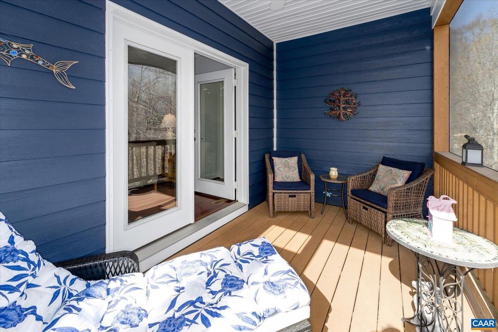 Image 19 of property listing at 171 COTTAGE CT, Zion Crossroads, VA 22942