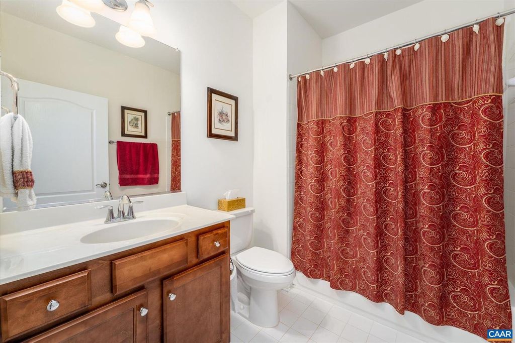 Image 28 of property listing at 171 COTTAGE CT, Zion Crossroads, VA 22942