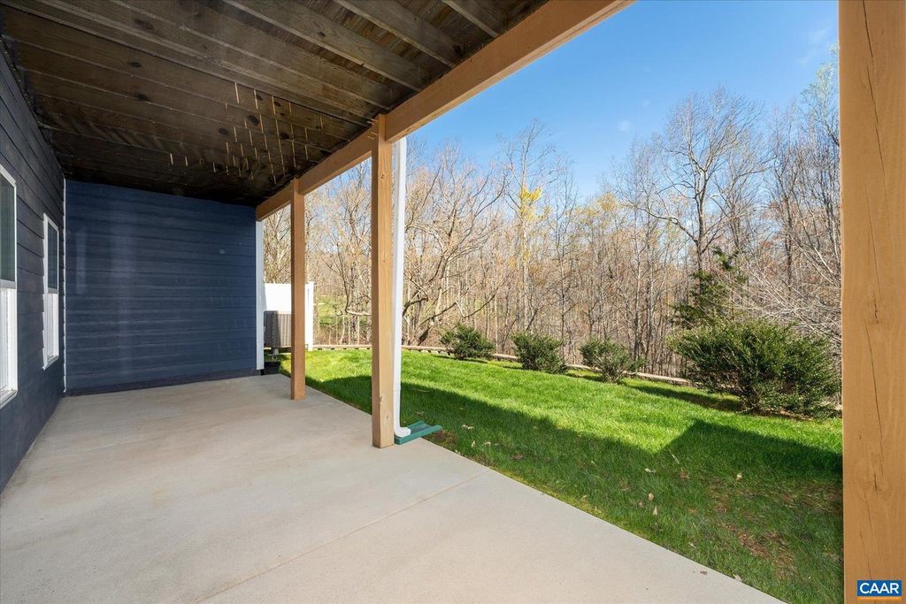 Image 30 of property listing at 171 COTTAGE CT, Zion Crossroads, VA 22942