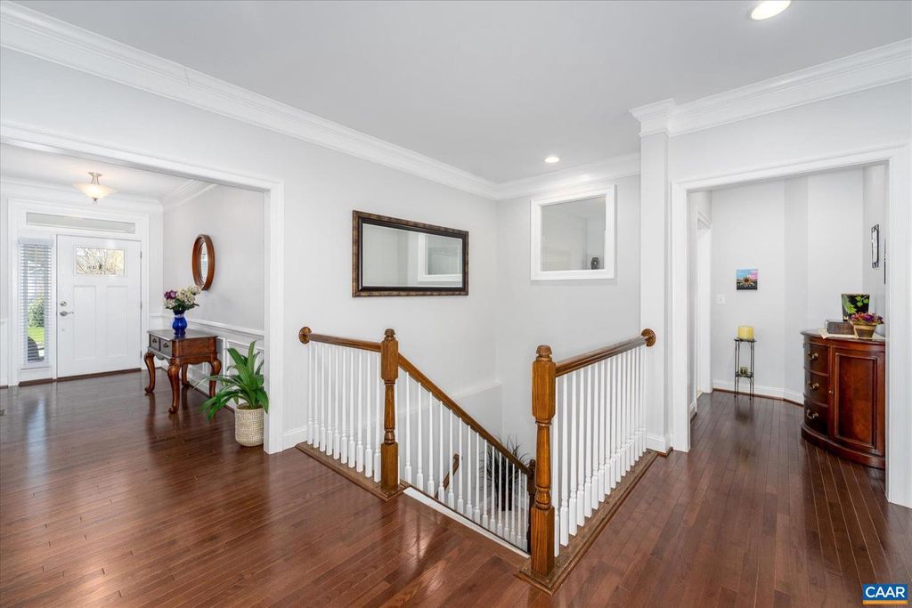 Image 8 of property listing at 171 COTTAGE CT, Zion Crossroads, VA 22942