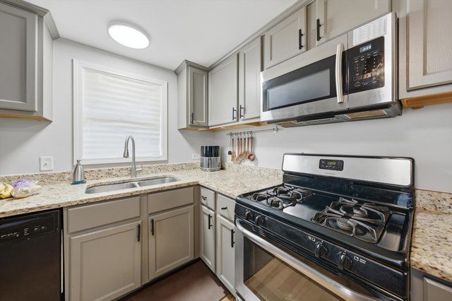 1409 Frederick Street, Joliet, IL 60435