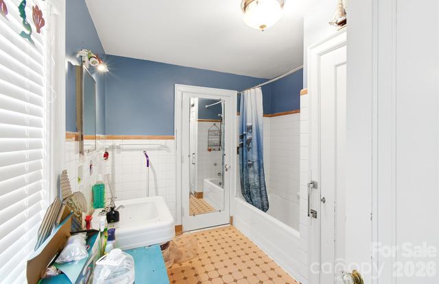 199 Kimberly Avenue, Asheville, NC 28804
