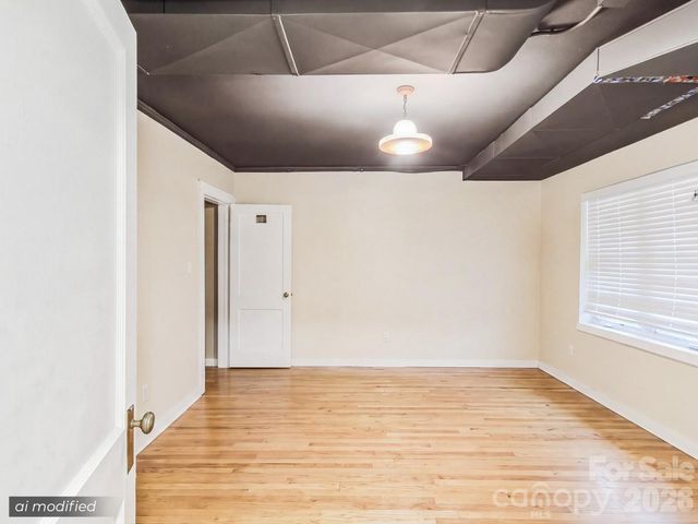 199 Kimberly Avenue, Asheville, NC 28804