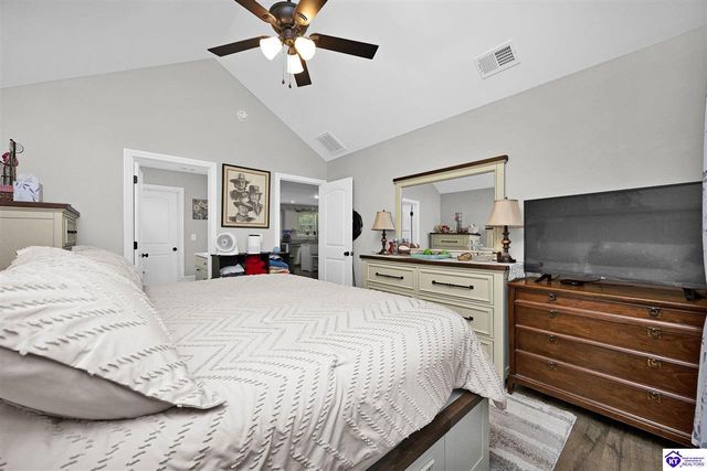 102 Shallow Springs Court, Bardstown, KY 40004