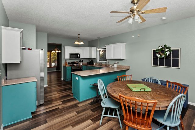 301 NW Seasons Drive, Ankeny, IA 50023