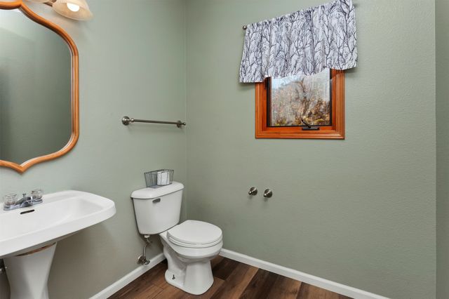 301 NW Seasons Drive, Ankeny, IA 50023