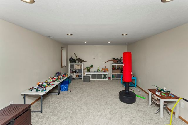 301 NW Seasons Drive, Ankeny, IA 50023