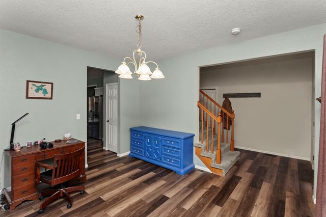 301 NW Seasons Drive, Ankeny, IA 50023