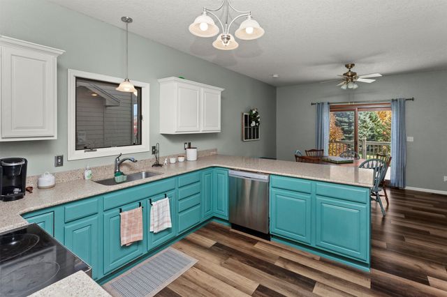 301 NW Seasons Drive, Ankeny, IA 50023