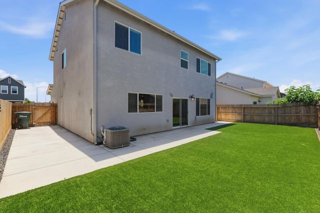 7242 E Amherst Avenue, Fresno, CA 93737