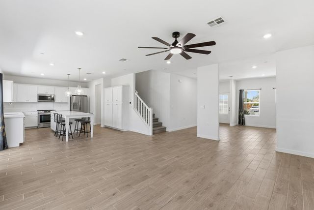 7242 E Amherst Avenue, Fresno, CA 93737