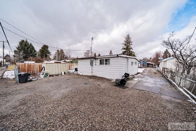 472 7th Street, Idaho Falls, ID 83401