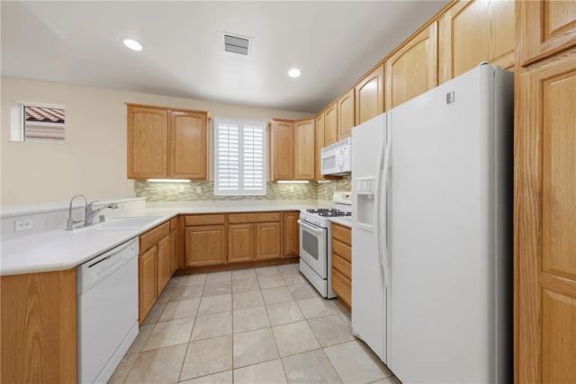 1667 Scottsdale, Beaumont, CA 92223