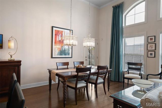 2211 S Grand Boulevard 302, St Louis, MO 63104