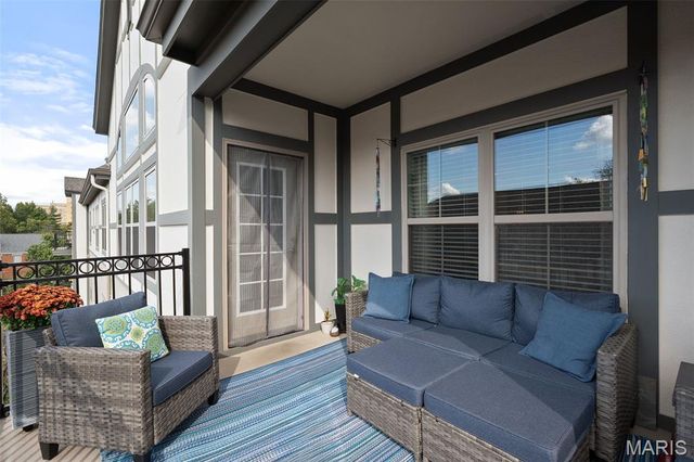 2211 S Grand Boulevard 302, St Louis, MO 63104