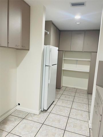201 SE 19th Street, Fort Lauderdale, FL 33316