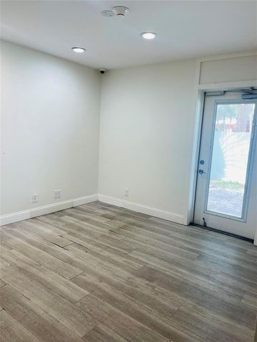 201 SE 19th Street, Fort Lauderdale, FL 33316