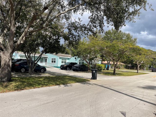 201 SE 19th Street, Fort Lauderdale, FL 33316