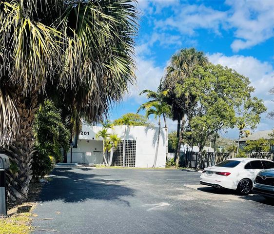 201 SE 19th Street, Fort Lauderdale, FL 33316