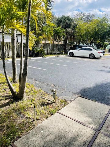 201 SE 19th Street, Fort Lauderdale, FL 33316